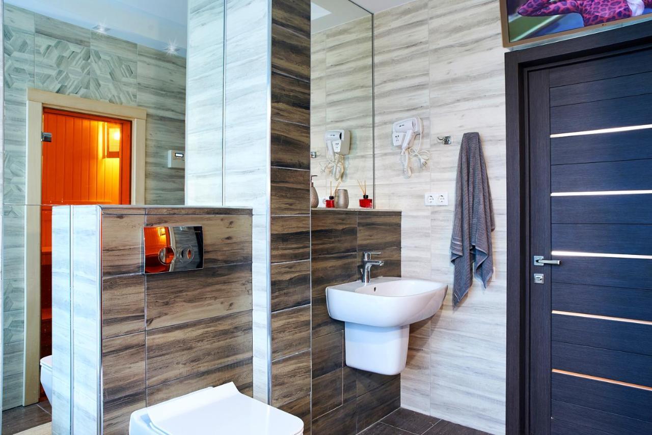 Sauna, Big Jacuzzi , Khreshchatyk Apartments Kyiv Exterior photo