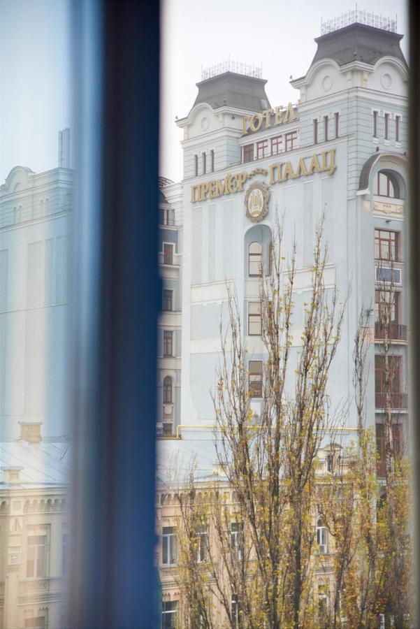 Sauna, Big Jacuzzi , Khreshchatyk Apartments Kyiv Exterior photo